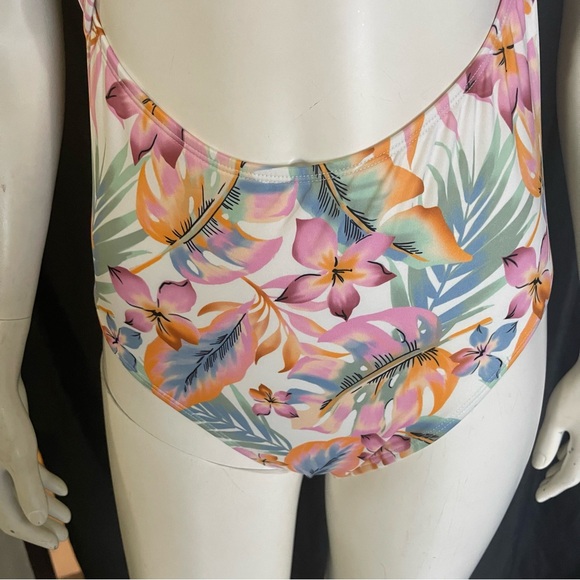 Hurley Brand New Floral Multicolor Pink Monokini Swimsuit Medium - Picture 5 of 12